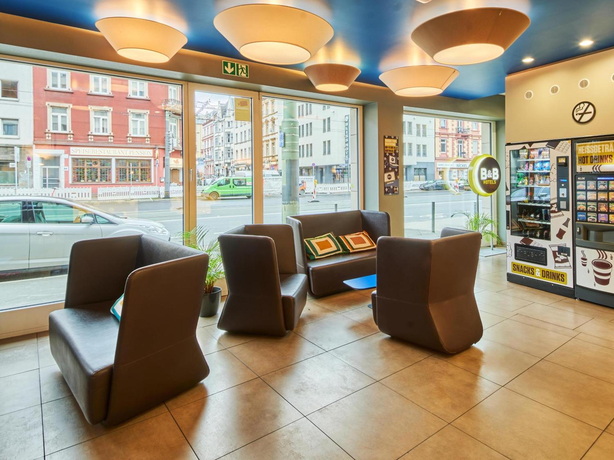 Hotel Frankfurt Hauptbahnhof 3*
