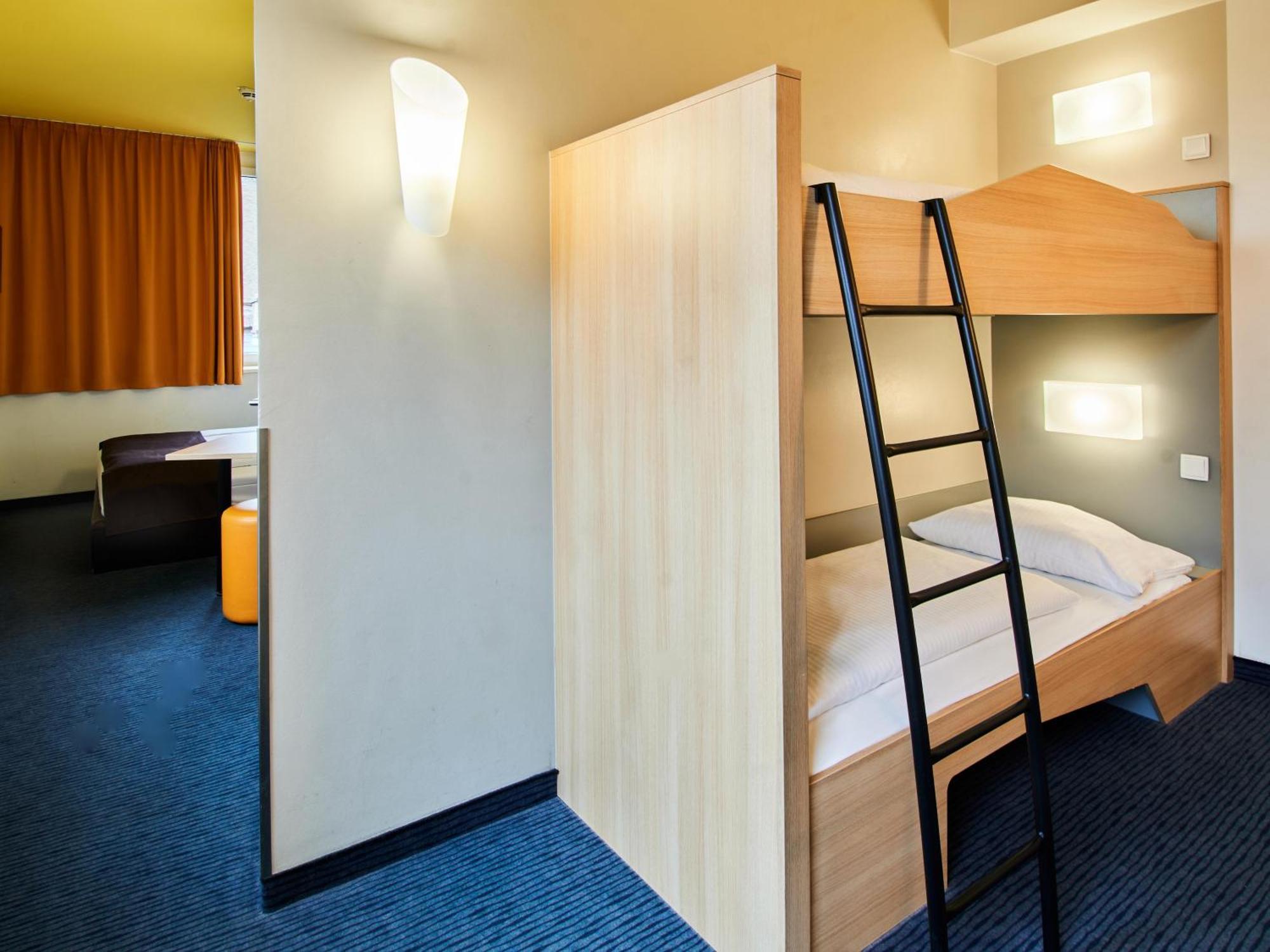 Frankfurt Hauptbahnhof Hotel